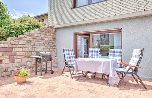 Pombsen Appartement | Appartement ensoleillé à Bad Driburg avec jardin