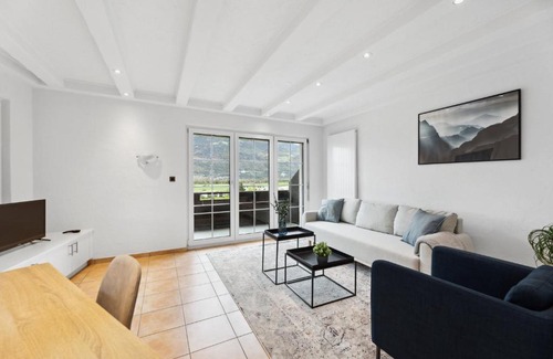 Sevelen Appartement | Sonniges Apartment mit traumhaftem Bergblick