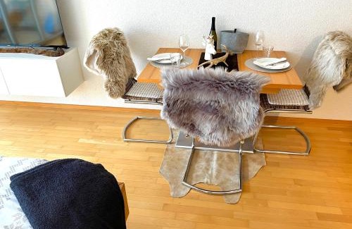 Damuels Appartement | Sonniges Bergblick-Appartement