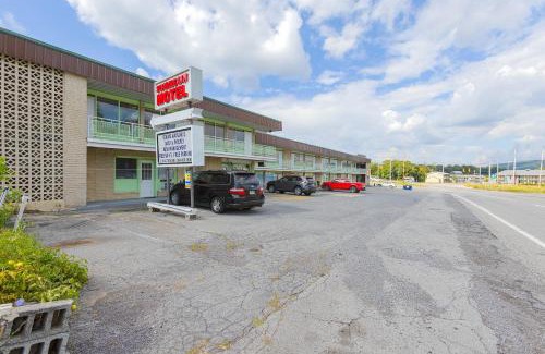 Breezewood Hôtel | Sonrise Inn Lincoln Hwy By OYO