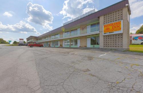 Breezewood Hôtel | Sonrise Inn Lincoln Hwy By OYO