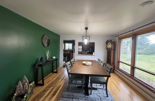 Homeacre-Lyndora Maison | Soothing 2-bedroom house with WiFi in Butler