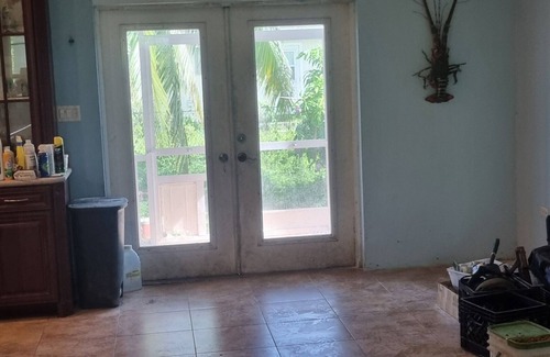Breakers Maison | Soothing 3-bedroom house with AC in Frank Sound