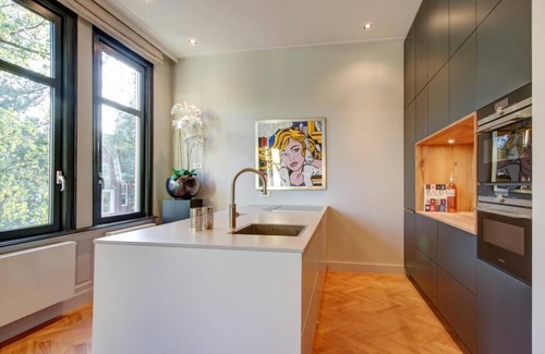 Oud-Zuid Appartement | Soothing apartment with WiFi in charming Amsterdam Oud Zuid