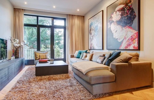 Oud-Zuid Appartement | Soothing apartment with WiFi in charming Amsterdam Oud Zuid