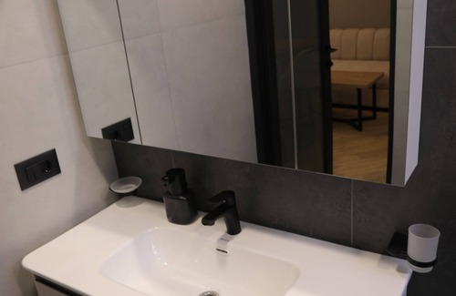 Arabkir Appartement | Soothing apartment with AC in charming Yerevan