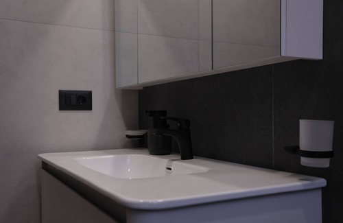 Arabkir Appartement | Soothing apartment with AC in charming Yerevan