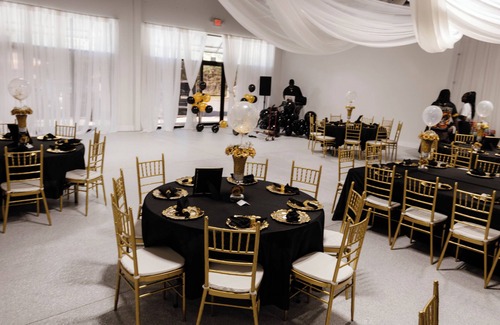Dallas Maison | Soothing Event Space with WiFi in vibrant Dallas, Ga