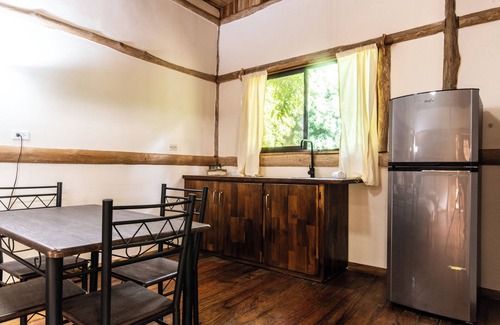 Canafistula Maison | Soothing Pochote country house with WiFi in Cañafistula