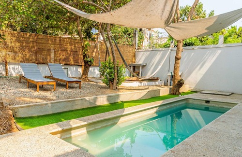 Brisas de Zicatela Appartement | Soothing Studio “Erizo” + Pool, Hammocks & Rooftop