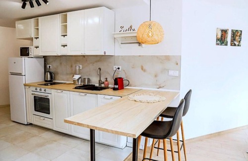 Blagoevgrad Appartement | Sophie Studio - Top center, Cozy & Work-Friendly near AUBG, Free streaming