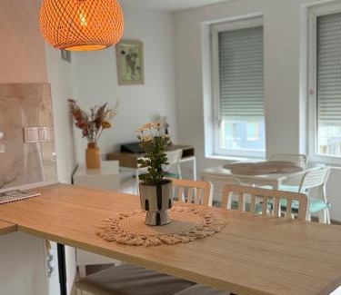 Blagoevgrad Appartement | Sophie Studio - Top center, Cozy & Work-Friendly near AUBG, Free streaming platforms