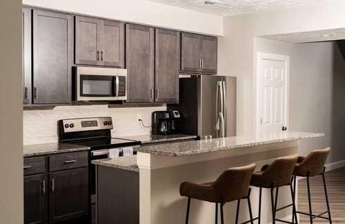 Bayberry Maison | Sophisticated Golf Community Townhouse!–3442