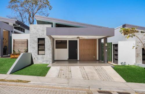 Coco Maison | Sophisticated Home with a Chic Design and a Private Terrace with a Plunge Pool