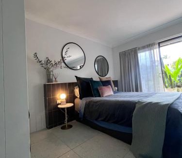 Carina Appartement | Sophisticated Spacious Self Contained Studio