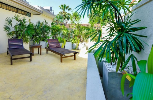 Kurunduwatta Villa | Villa urbaine sophistiquée avec terrasses somptueuses