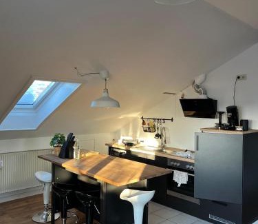 Ebersberg District Appartement | Sorglos in Poing klimatisiert - Messe München, Flughafen, Therme Erding