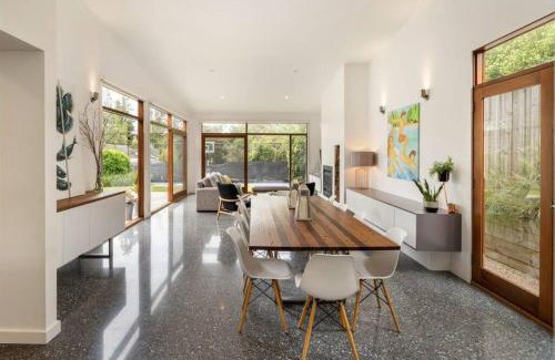 Sorrento Maison | Sorrento Sea Escape - perfect family beach house with linen.