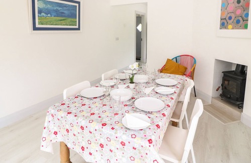 Ballinskelligs Cottage | SOSADH, with open fire in Portmagee, County Kerry