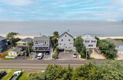 Wading River Maison | Soundview Beach House: 4BR,Panoramic Views 1.5hrsNYC