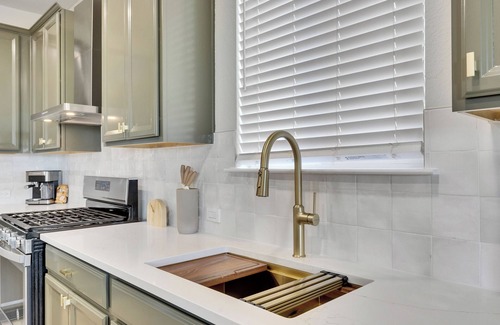 Buda Maison | South Austin Luxe Boho House 4BR 2.5BA With SPA, Pool & EV Charger