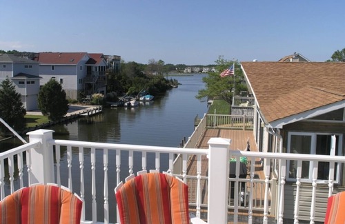 Bethany Beach Maison | 6 BR 7 BA pour 16 personnes Canal Front Pet Friendly Home - promenade à vélo de la plage à la ville