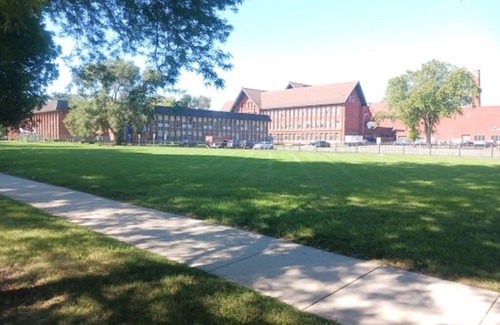South Chicago Appartement | South Chicago Community Immersion in 2 Bedroom Apt