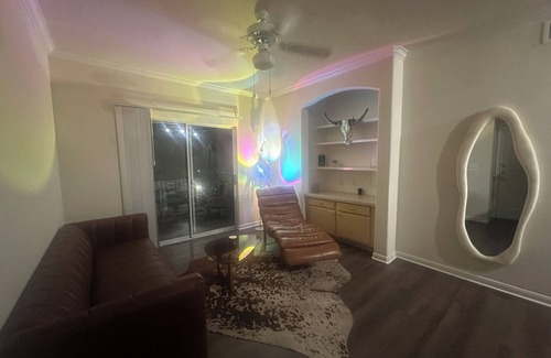 Sweetbriar Appartement | South Congress Austin Modern 2BR with Pool/Hot Tub, Convenient to Nightlife