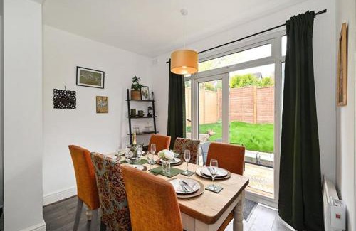 Croham Appartement | South Croydon, garden maisonette, free parking, Gatwick accessible