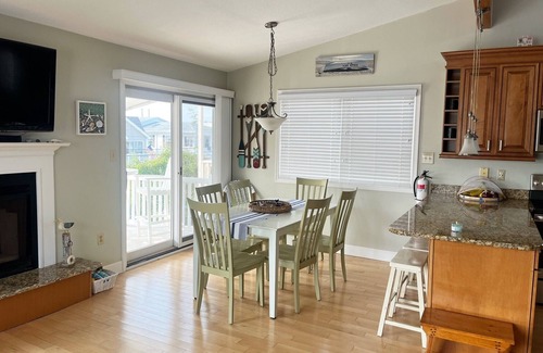 South End Copropriété | South End Beauty! Close to beach! Roof deck with water & sunset views!!