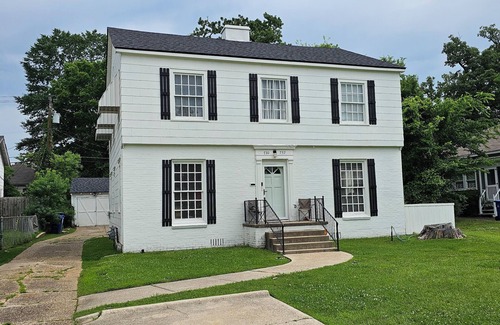 Caddo Heights-South Highlands Appartement | South Highland's Modern Old School 98 year old home updated with all charm left!