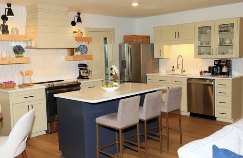 Conway Maison | SOUTH HOUSE is convenient, comfortable and close to UCA.