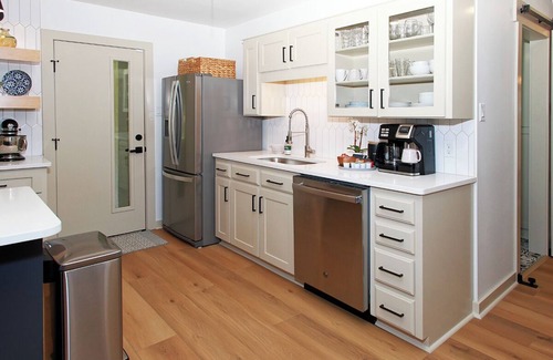 Conway Maison | SOUTH HOUSE is convenient, comfortable and close to UCA.