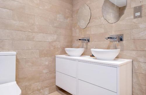 Mayfield Maison | South Park