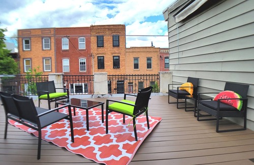Passyunk Square Maison | Spacious Family Home, Roof Deck, Sleeps 7