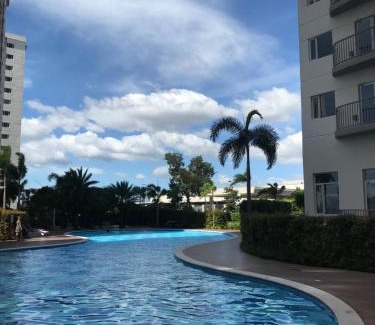 Las Pinas Appartement | South Residences staycation