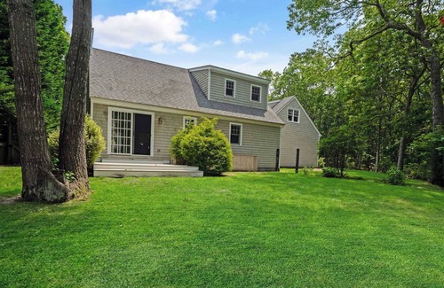 North Sea Maison | Southampton Lake Home Peaceful & Private