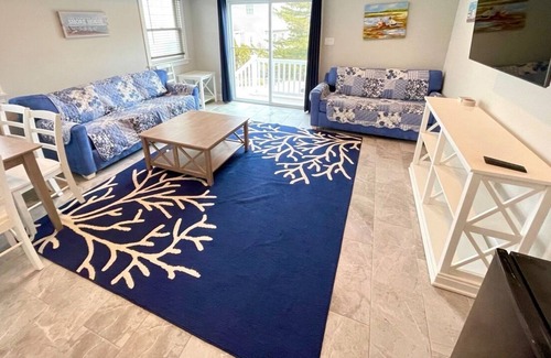 Townsend's Inlet Maison | Southend duplex 2ème étage. Super plage! Caractéristiques belle véranda, CENTRAL AIR, parking dans la rue.