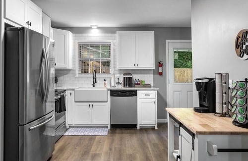 Conway Maison | Southern Comfort. 3bd/2ba house in downtown Conway