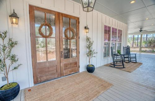 Moultrie Maison | Southern Farm House 4 Br 4 Bath