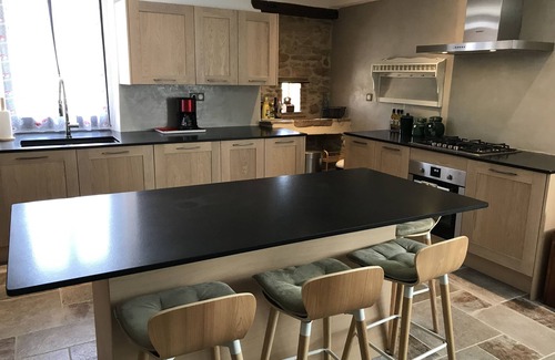 Larroque Maison | Domaine du Colombier - Venez vous ressourcer