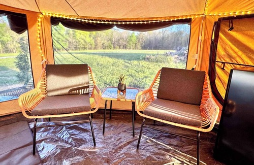 Tahlequah Maison | Southern Pine- Glamping @ The River Bluff Cabins