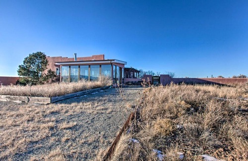 El Prado Maison | Southwest Home with 360-Degree Mtn View, Ski Nearby!
