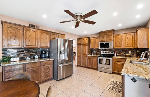 Golden Springs Maison | Southwest Villa 3/2 w/ pool and spa near Golf/hiking