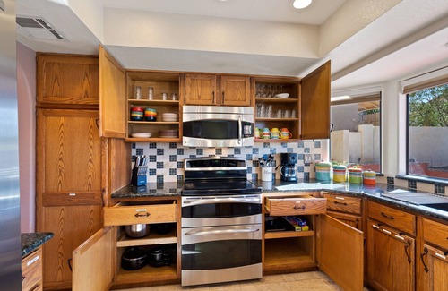 Oro Valley Maison | Southwestern Paradise, Simply Classic