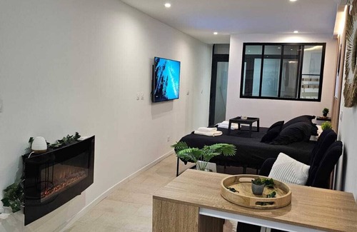 Clermont-l'Herault Appartement | Appartement SPA - W & M Suite