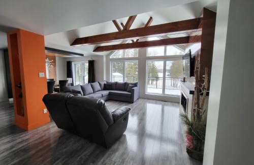 Saint-Zacharie Chalet De Ski | Spa & Nature Waterfront - Le Chalet Le Shack