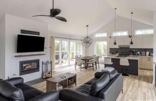Saint Come Chalet De Ski | Spa & Pool table - Chalet D-tente