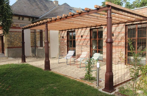 Beaumont-en-Veron Cottage | Gîte de charme avec spa, piscine intérieure et jardin clos près de Chinon