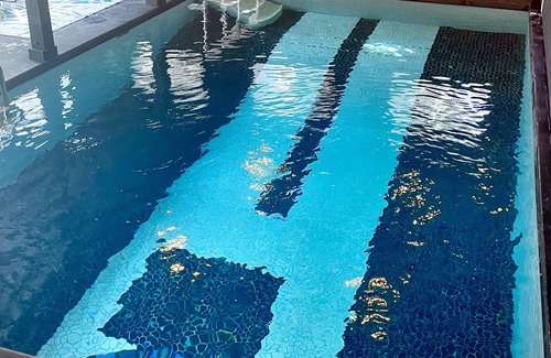 Sudbury Maison | Spa Retreat ~ Indoor Heated Pool and Sauna